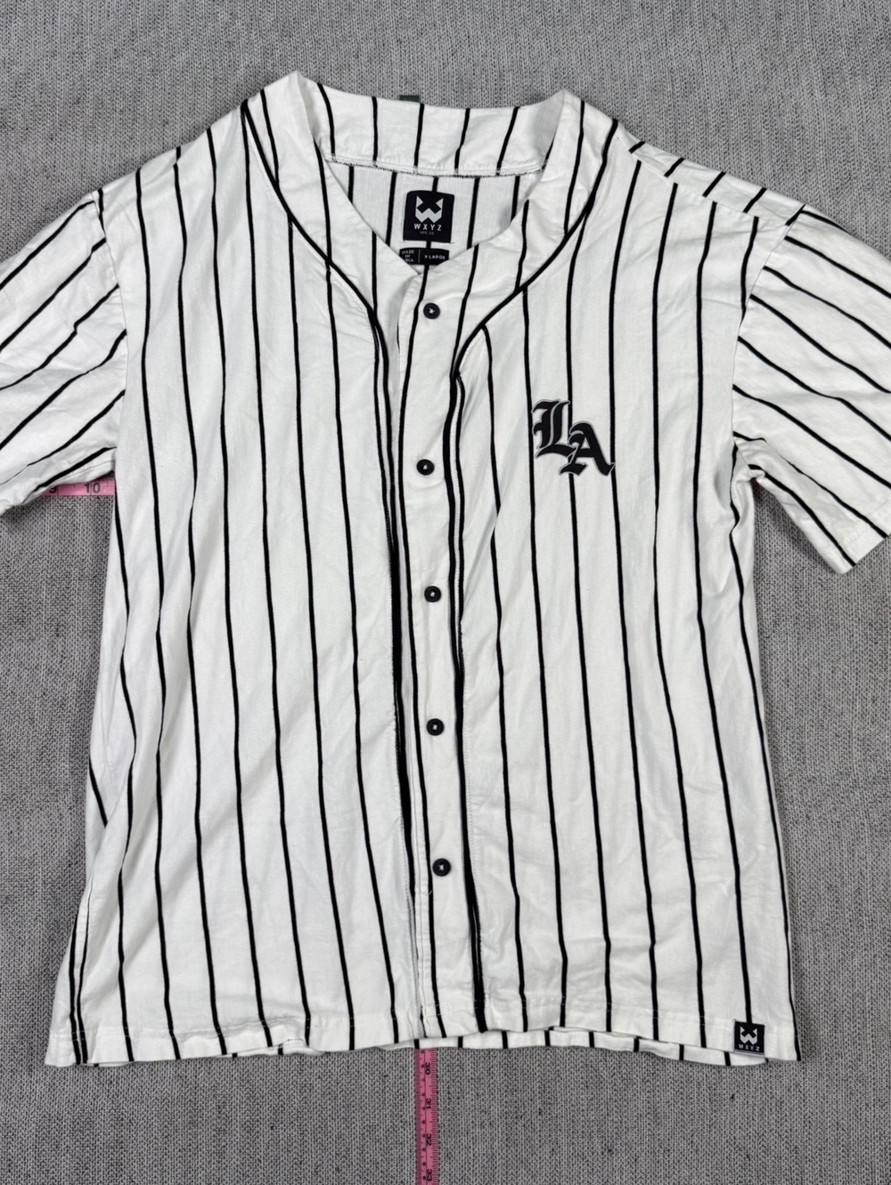 WXYZ White and Black Striped Baseball Jersey Shirt XL
